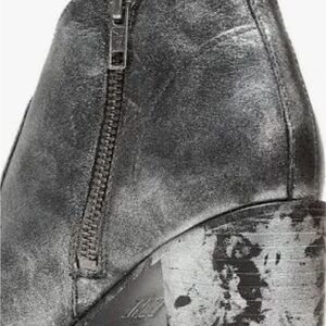 Frye Nora Zip short bootie